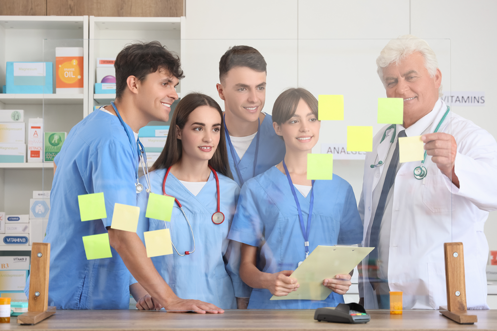 Kompleks uzdrowiskowy wykonujący tysiące zabiegów dziennie. Podejście do medycyny łączy wiedzę światowej sławy lekarzy, fizjoterapeutów i najnowszą technologię z niezwykłą mocą natury. Posiada wła (3)