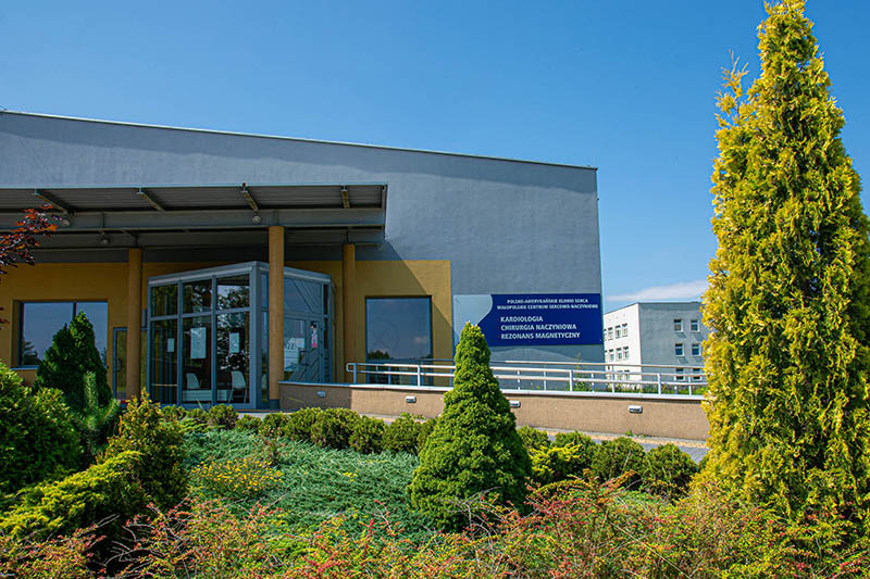 Szybka diagnoza ratuje życie – historia 90-letniego pacjenta z tętniakiem tętnicy biodrowej w Chrzanowie. Modelowa kooperacja Polsko-Amerykańskich Klinik Serca z systemem ratownictwa medycznego