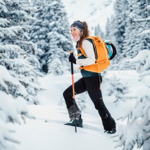 Bezpieczne sporty zimowe – o czym pamiętać, by uniknąć kontuzji i cieszyć się dobrą kondycją?