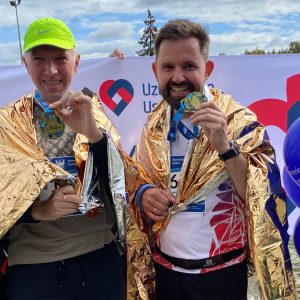 Serce Kocha Sport – prezesi American Heart of Poland przebiegli Maraton Bohaterów – Silesia Marathon