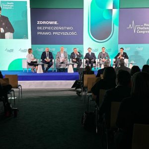 Sesja otwarcia HCC2025 z udziałem Adama Szlachty
