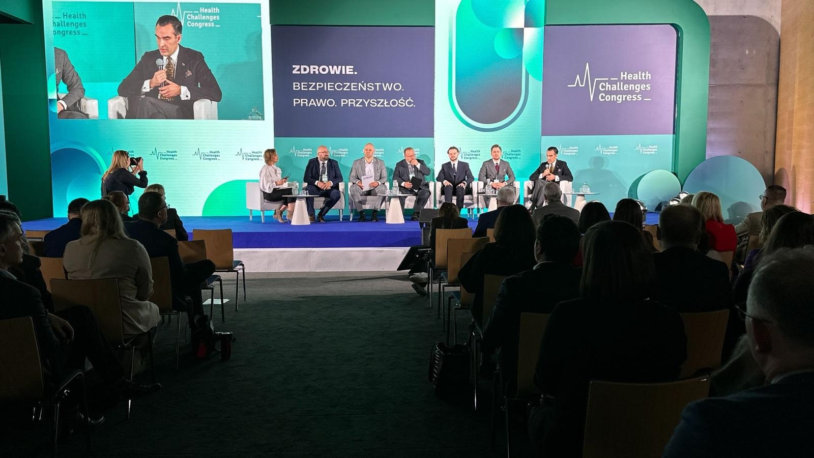 Sesja otwarcia HCC2025 z udziałem Adama Szlachty